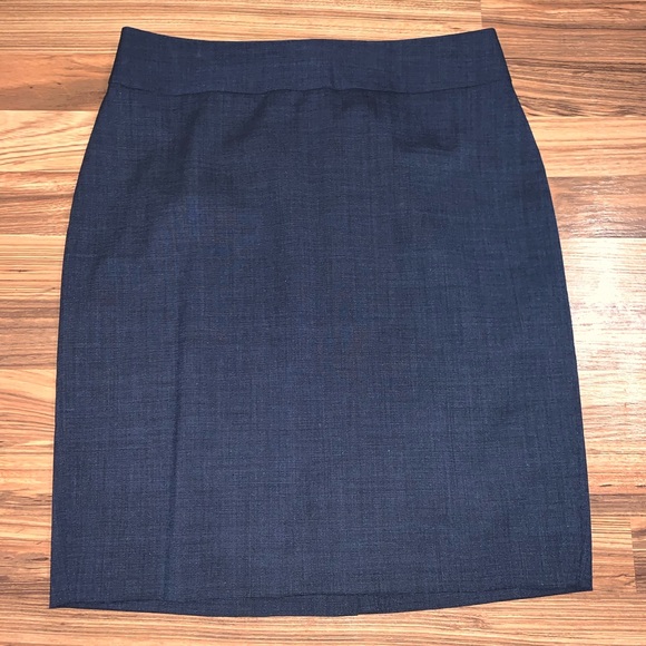 EUC - Banana Republic - Wool Lined Pencil Skirt - Picture 1 of 8